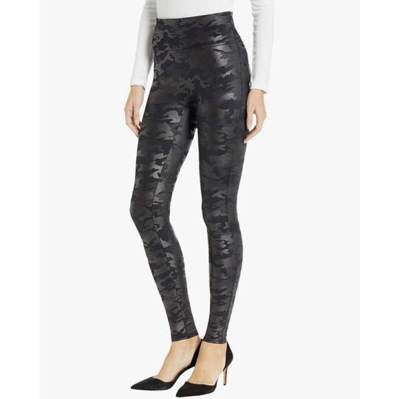 Spanx Matte Black Camo Faux Leather Leggings Women’s Size Medium power waistband - Picture 1 of 12